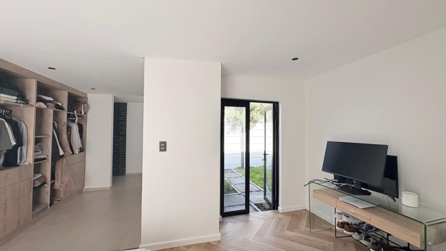 To Let 3 Bedroom Property for Rent in Claremont Western Cape
